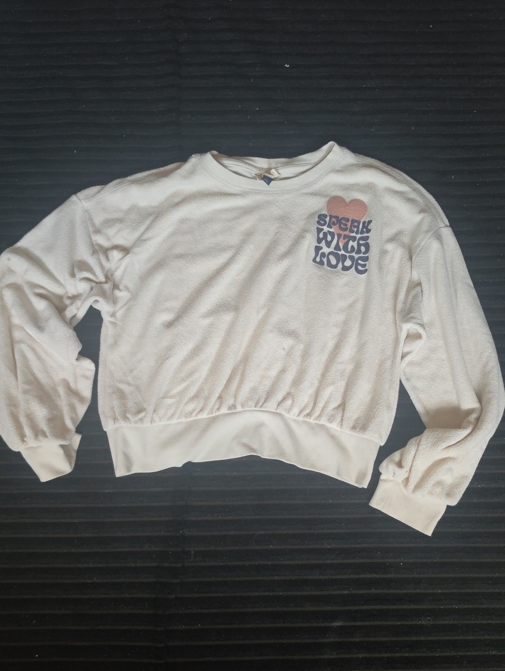 Universal Thread Cream Crewneck Sweatshirt with Pink Heart Graphic